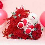 Teddy in love | Composizione di rose rosse